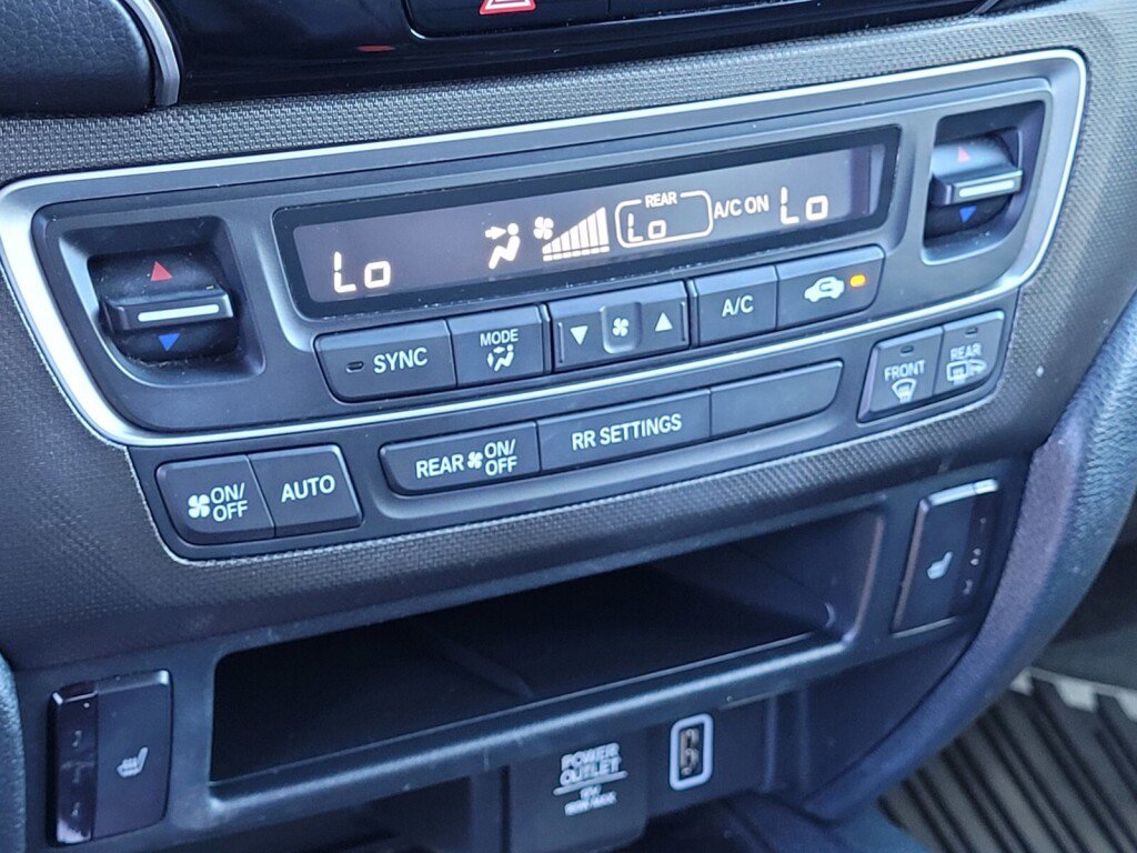 Certified 2023 Honda Passport TrailSport image 14