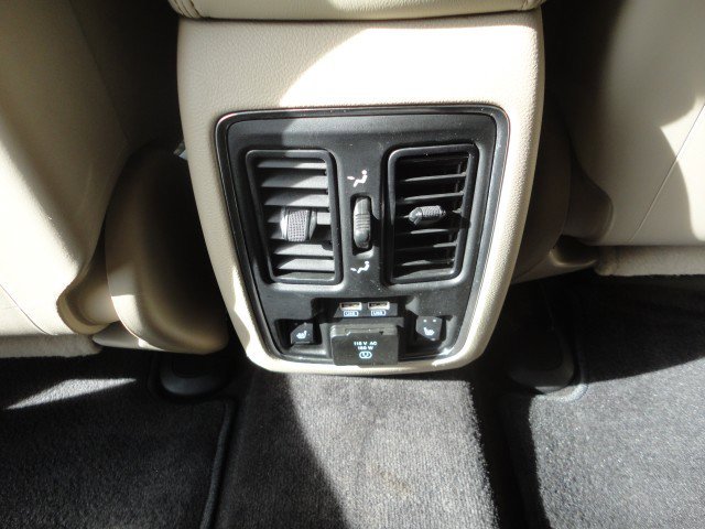 Used 2018 Jeep Grand Cherokee Limited AWD/4WD image 11