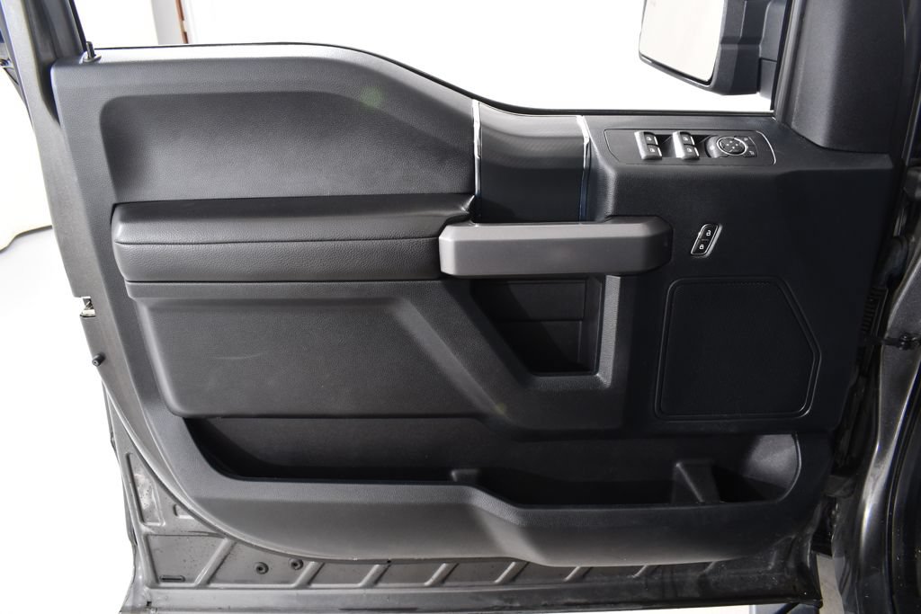 Used 2018 Ford F150 XLT w/ Equipment Group 302A Luxury AWD/4WD image 25