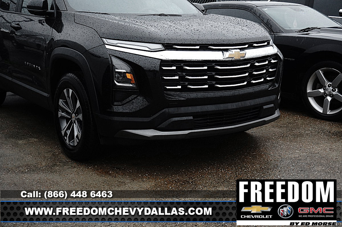 Used 2026 Chevrolet Equinox LT FWD image 2