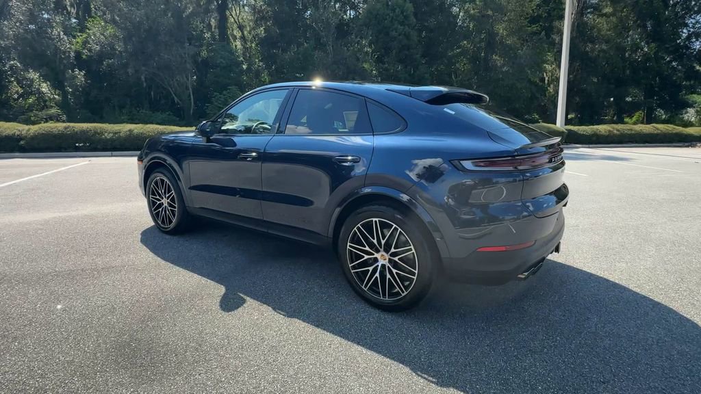 New 2025 Porsche Cayenne Coupe image 6