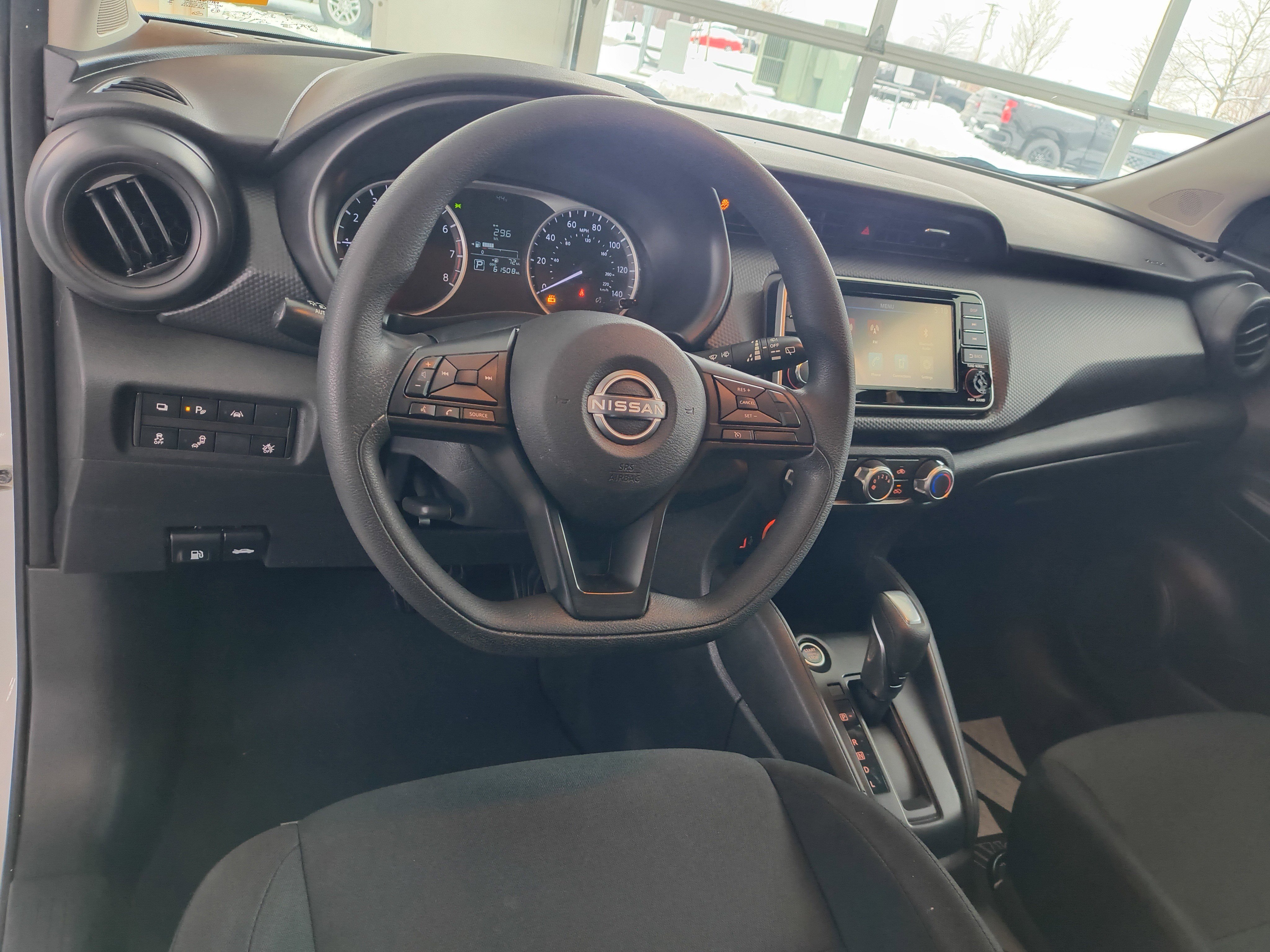 Used 2024 Nissan Kicks S image 12