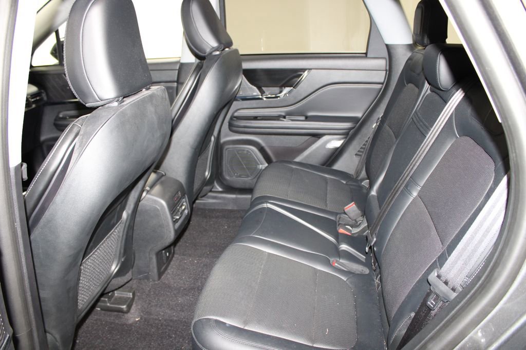 Used 2022 Lincoln Corsair FWD w/ Equipment Group 101A image 18