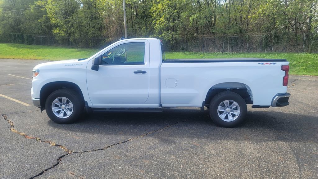 Used 2025 Chevrolet Silverado 1500 W/T w/ WT Value Package image 7