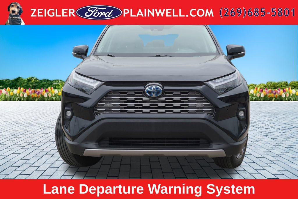 Used 2023 Toyota RAV4 Limited AWD/4WD image 8