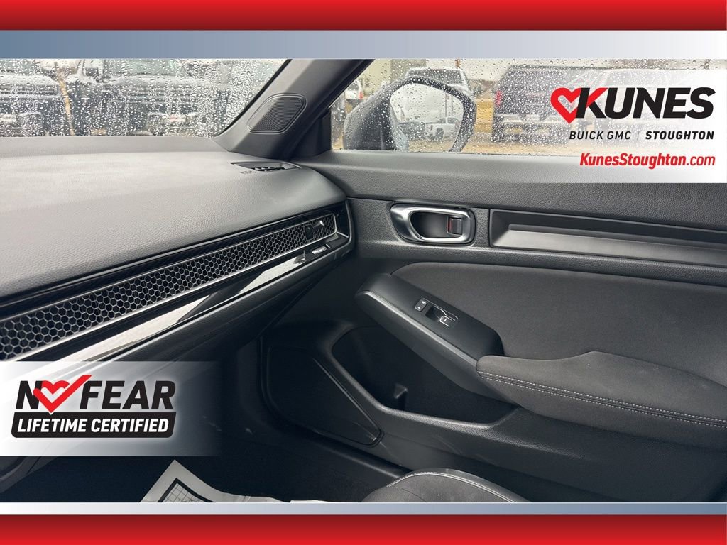 Used 2025 Honda Civic Sport image 35