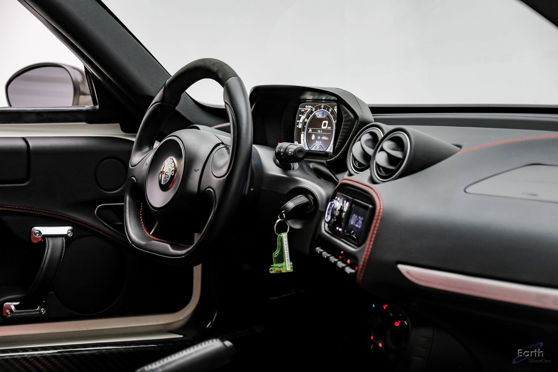 Used 2015 Alfa Romeo 4C Coupe w/ Leather Interior Group RWD image 44