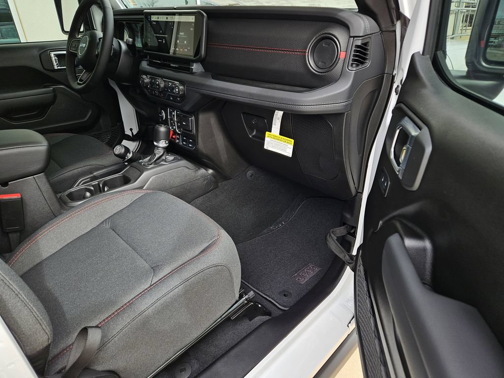 New 2026 Jeep Wrangler Unlimited Rubicon AWD/4WD image 7