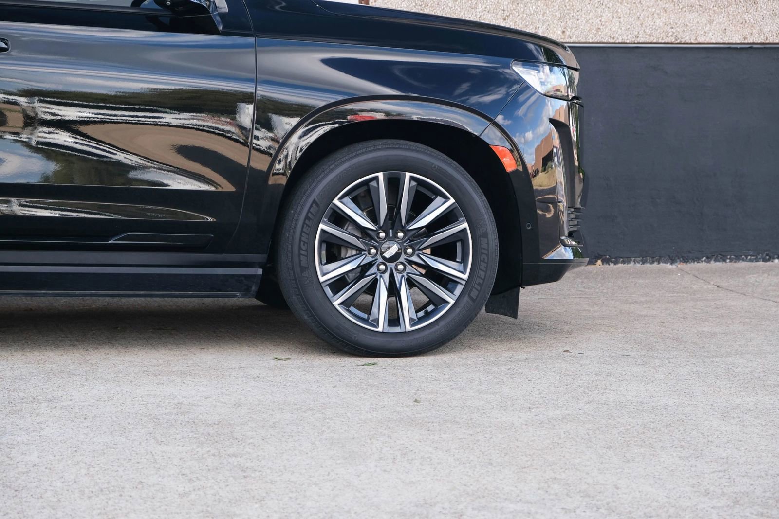 Used 2021 Cadillac Escalade ESV Sport w/ Driver Assist Tech Package image 13