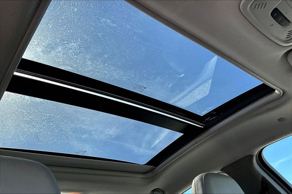 Used 2018 Chevrolet Malibu LT w/ Leather Package image 20