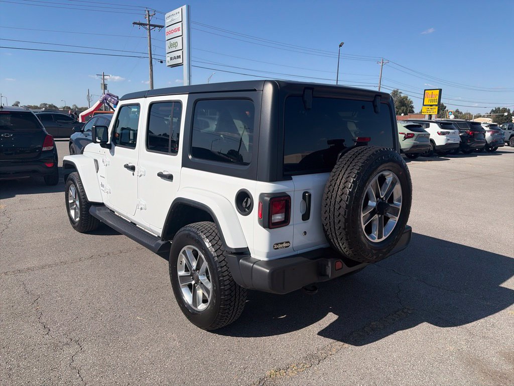 Used 2018 Jeep Wrangler Unlimited Sahara AWD/4WD image 4