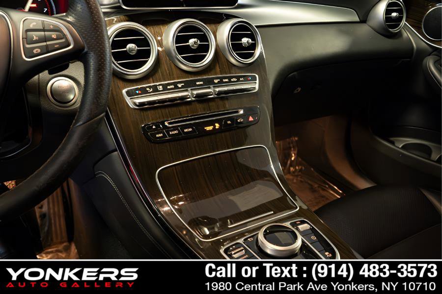 Used 2018 Mercedes-Benz GLC 300 4MATIC image 33