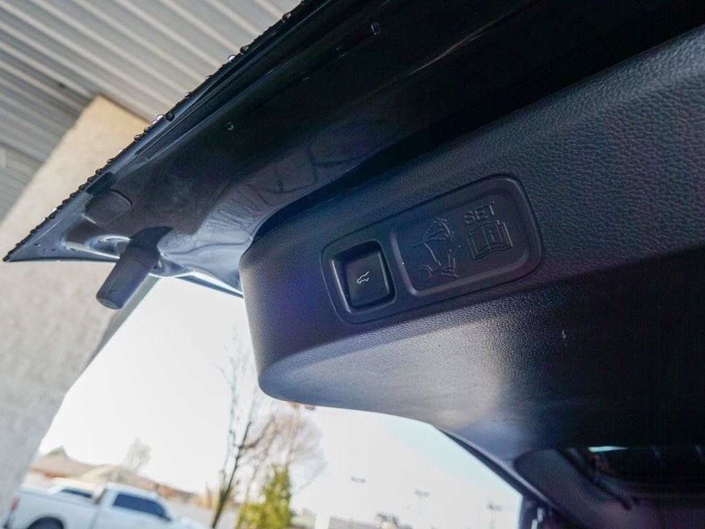 Used 2023 Lincoln Navigator L Black Label AWD/4WD image 13
