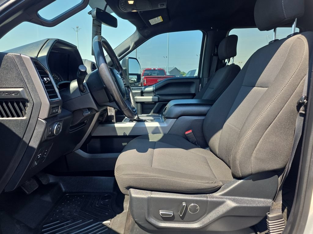 Used 2018 Ford F150 XLT w/ Equipment Group 302A Luxury AWD/4WD image 17