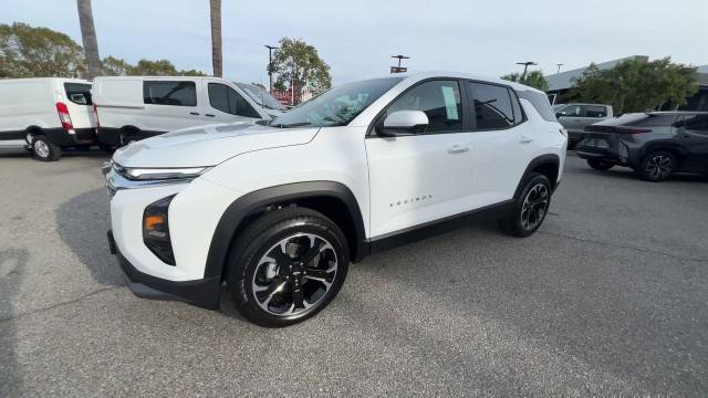 New 2026 Chevrolet Equinox LT w/ Convenience Package II AWD/4WD image 4
