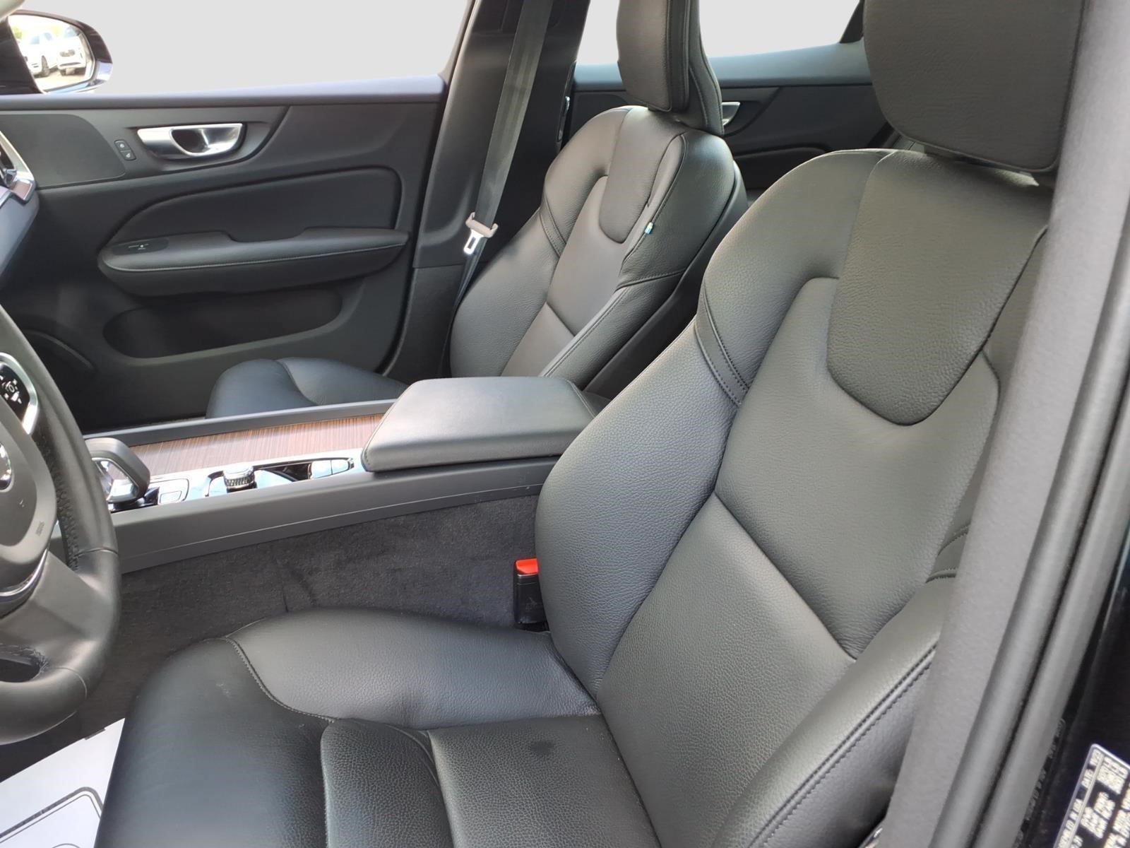 Used 2024 Volvo S60 B5 Plus w/ Climate Package AWD/4WD image 11