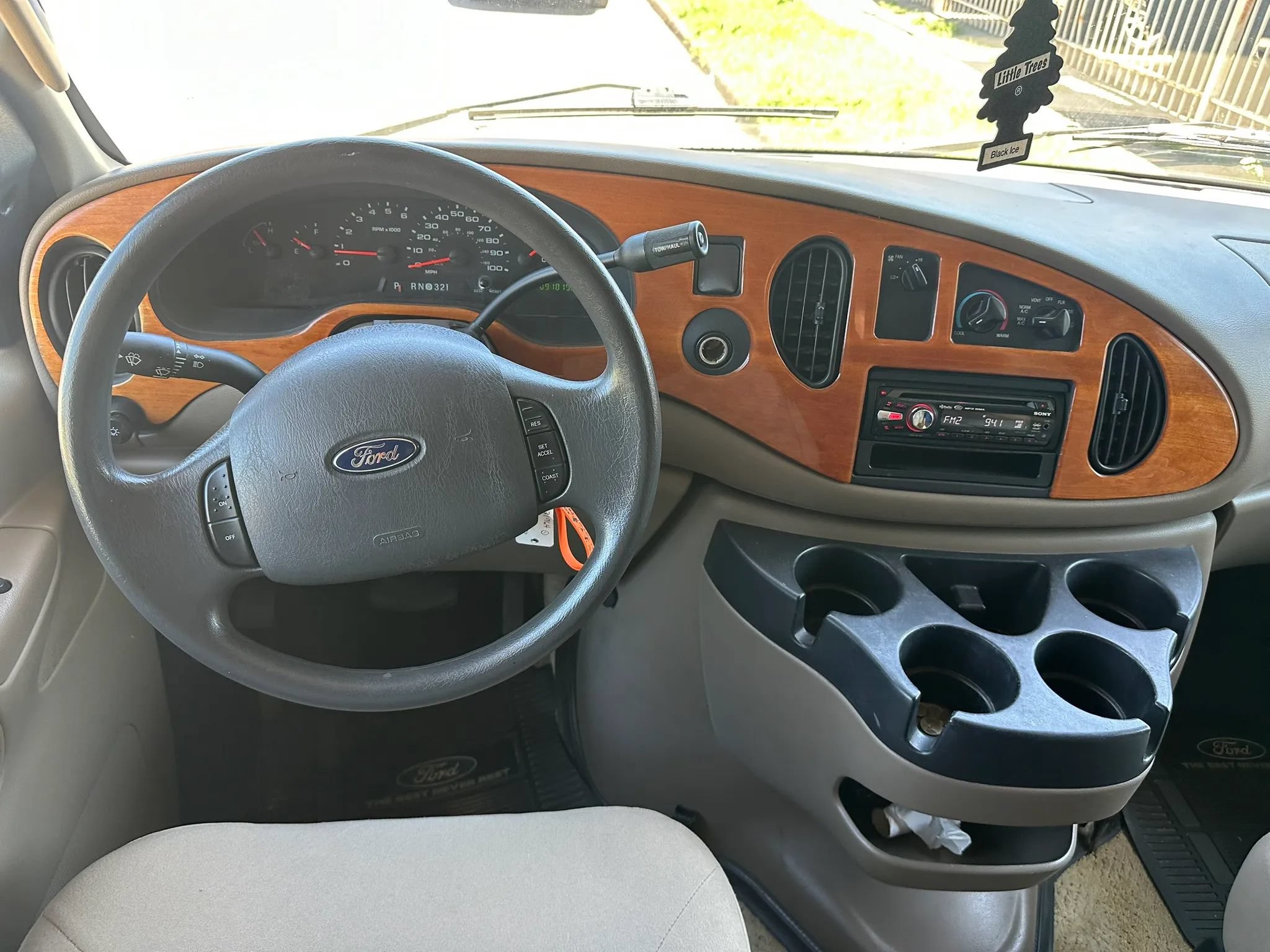 Used 2006 Ford E-450 and Econoline 450 RWD image 40