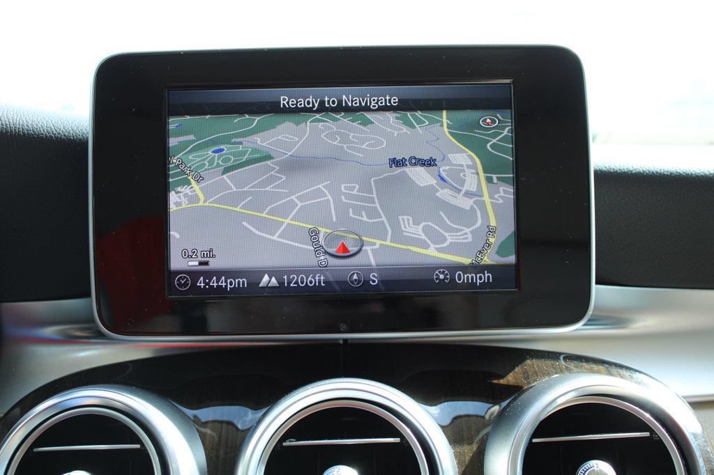 Used 2018 Mercedes-Benz GLC 300 4MATIC image 18