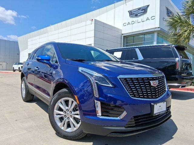 New 2026 Cadillac XT5 Luxury