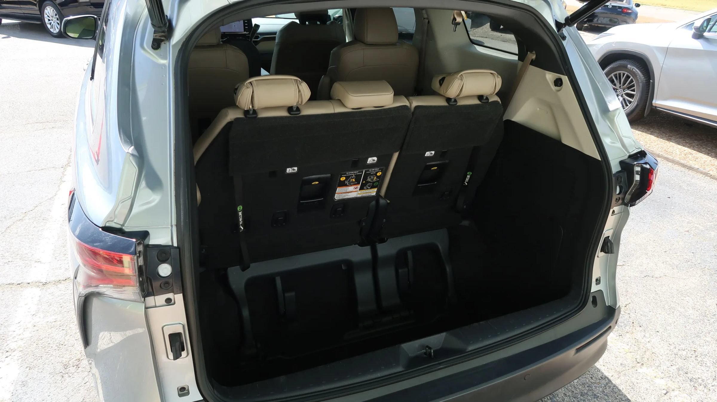 Used 2021 Toyota Sienna XLE FWD image 15