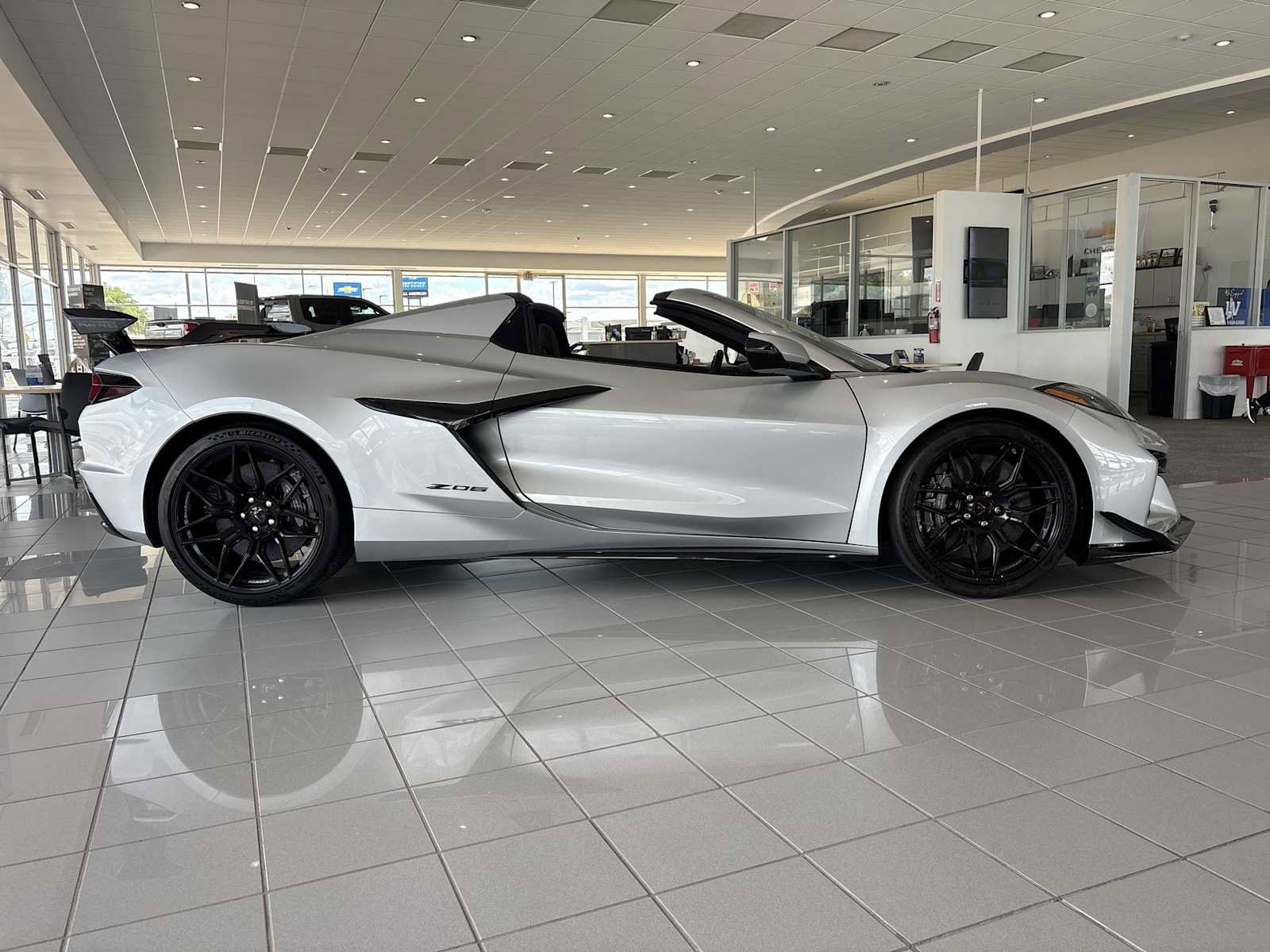 New 2026 Chevrolet Corvette Z06 w/ Z07 Performance Package RWD image 9