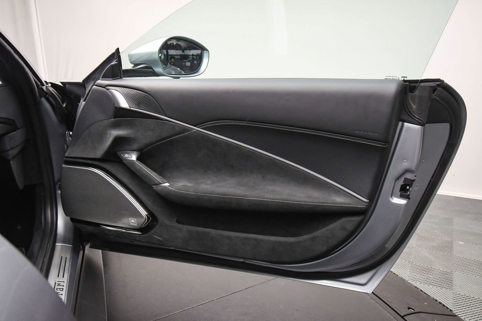 Certified 2023 Ferrari Roma image 51