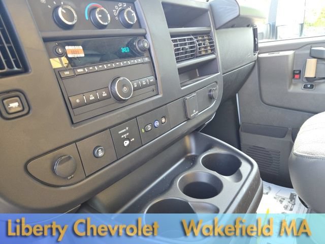 Used 2024 Chevrolet Express 4500 w/ Power Convenience Package RWD image 16