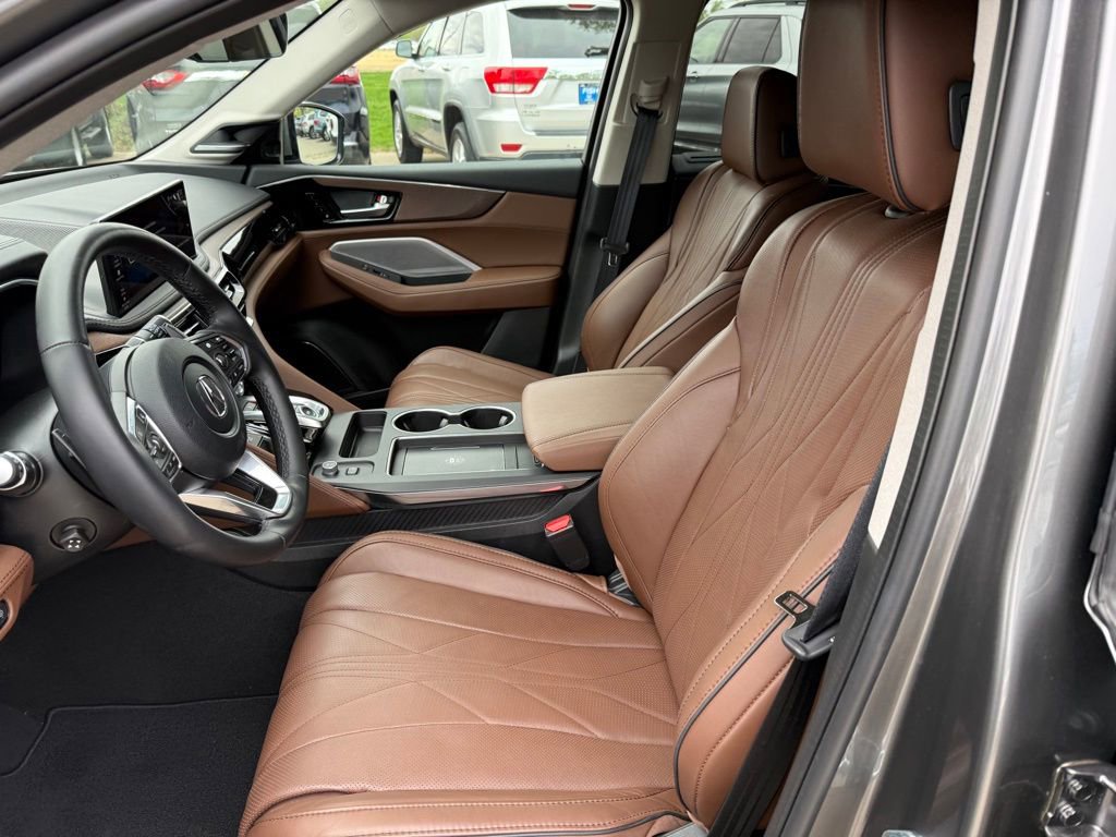 Certified 2025 Acura MDX w/ Advance Package AWD/4WD image 14