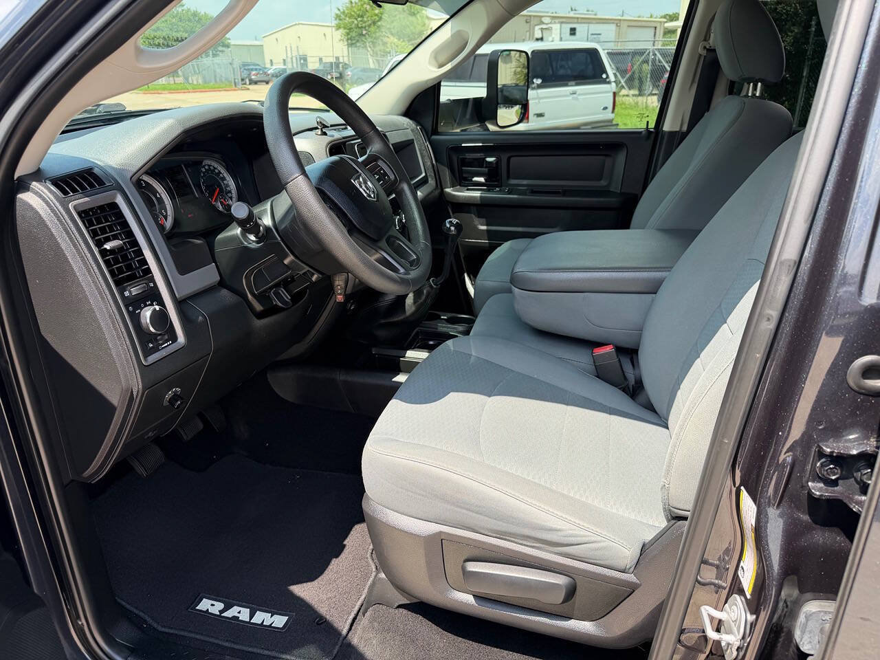 Used 2018 RAM 2500 Tradesman w/ Chrome Appearance Group AWD/4WD image 59