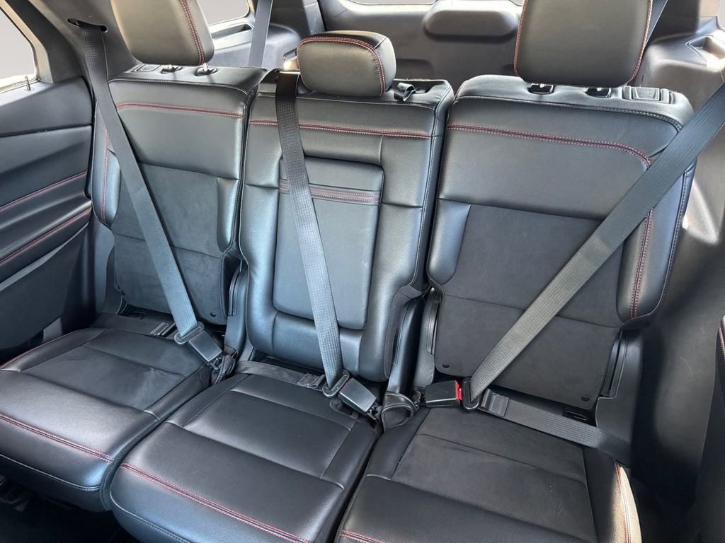 Used 2022 Ford Explorer ST-Line w/ Class IV Trailer Tow Package image 13