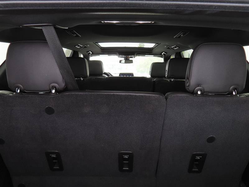Used 2021 Chevrolet Tahoe RST w/ Luxury Package AWD/4WD image 14
