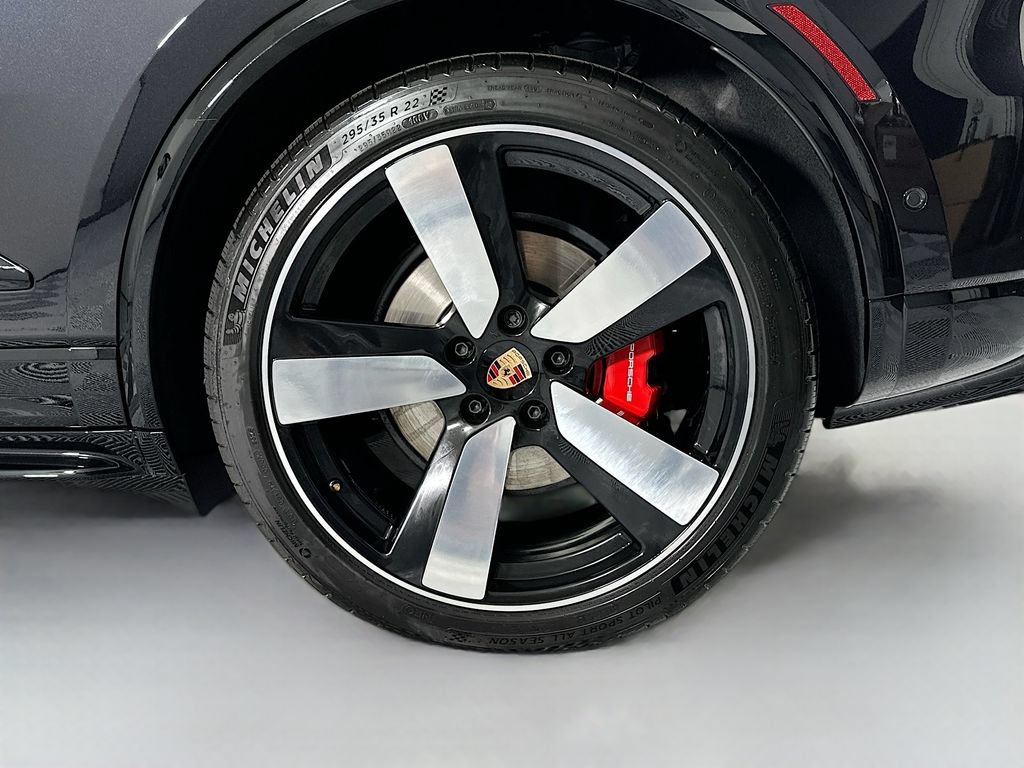 New 2026 Porsche Macan GTS Electric AWD/4WD image 33