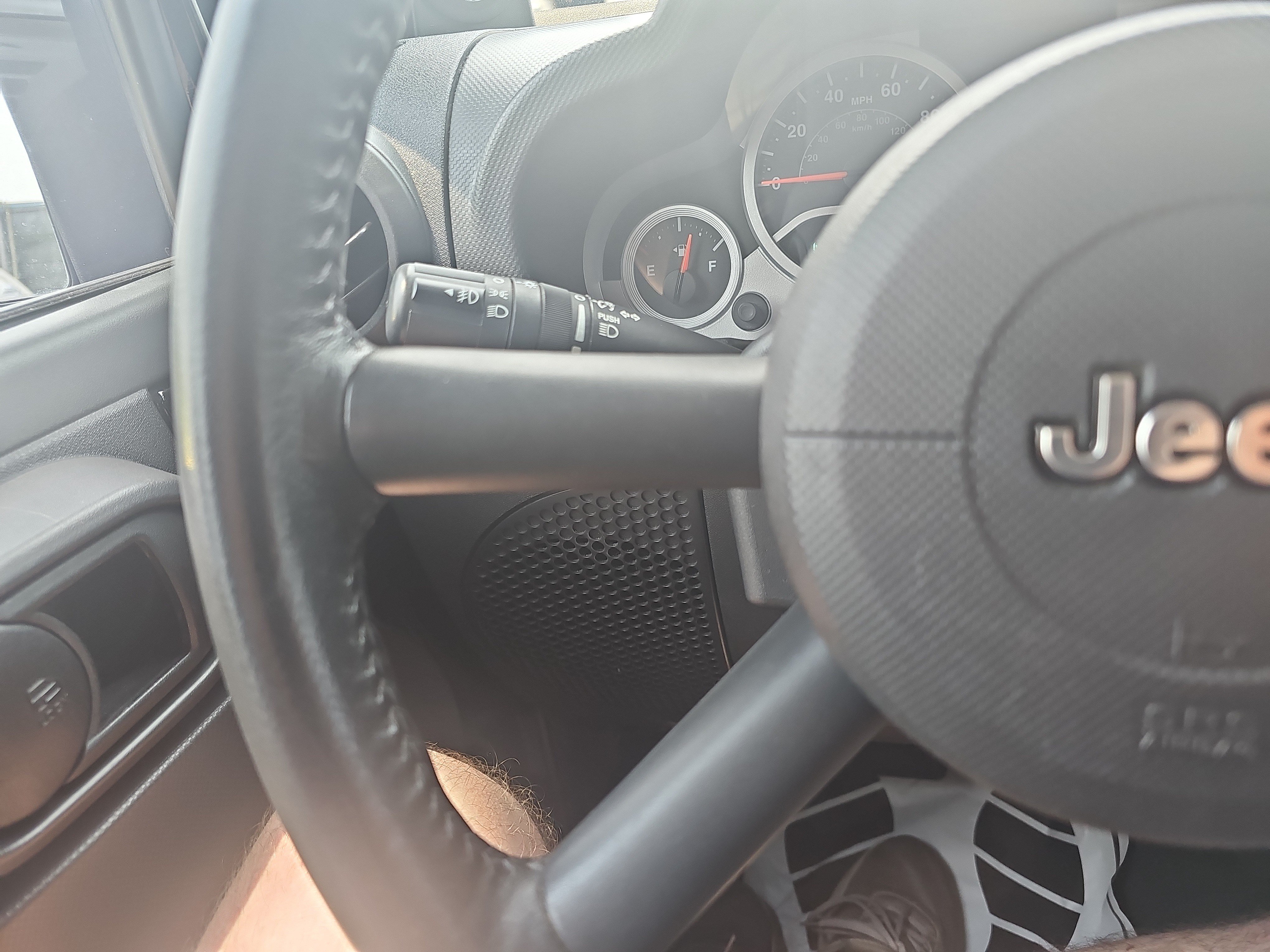 Used 2010 Jeep Wrangler Rubicon w/ Dual Top Group AWD/4WD image 18