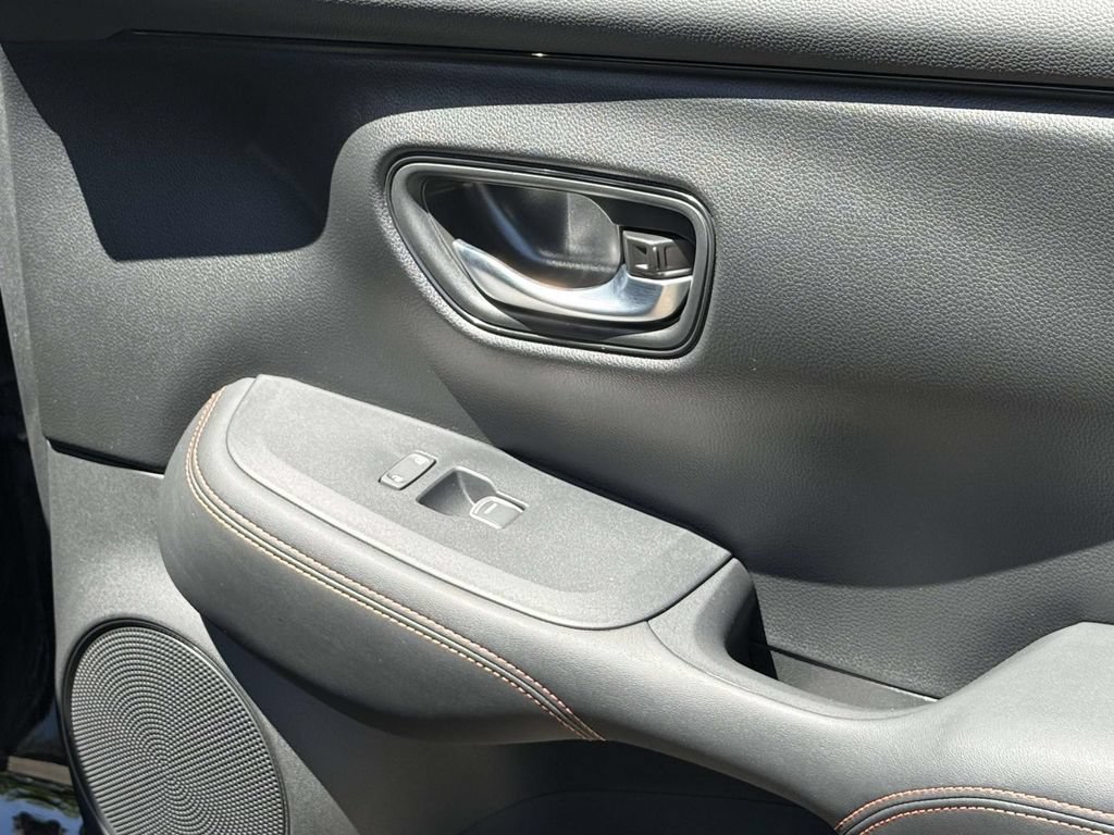 Used 2024 Honda HR-V Sport image 8