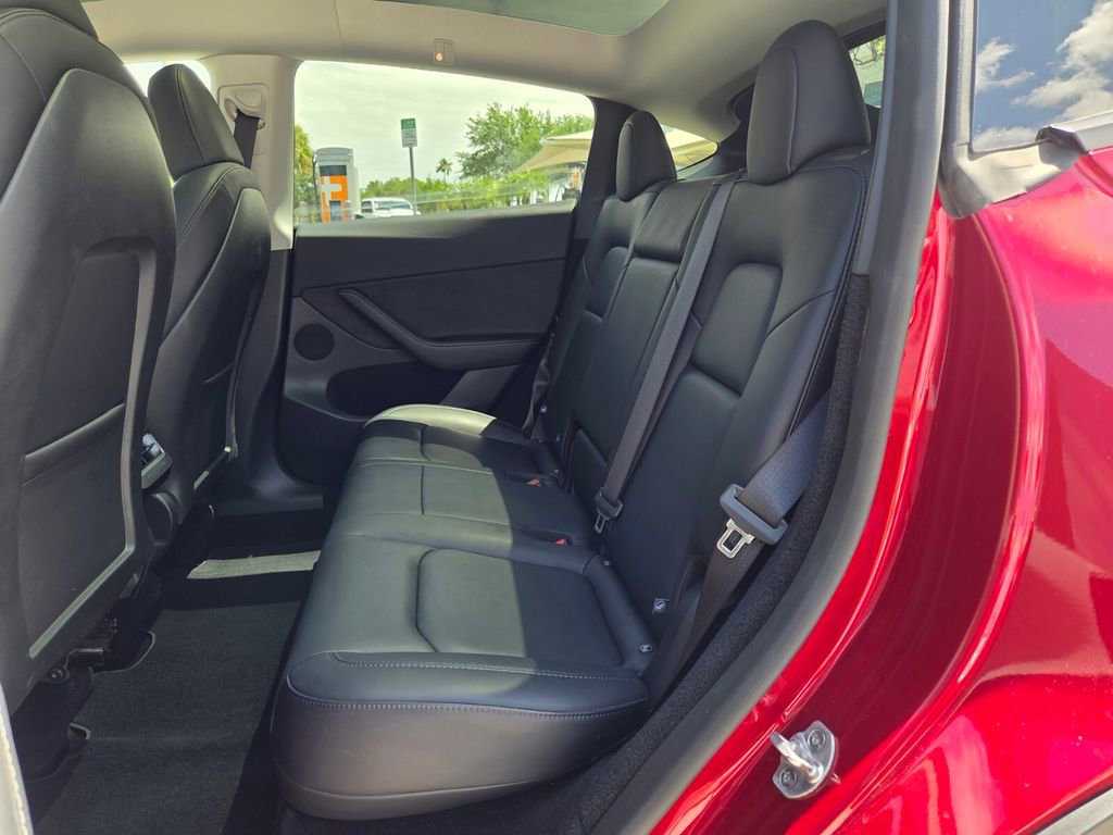 Used 2024 Tesla Model Y Long Range image 26
