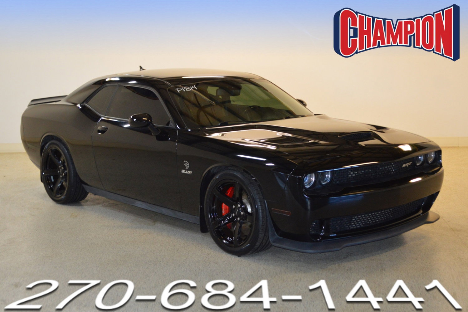 Used 2017 Dodge Challenger SRT Hellcat RWD image 1