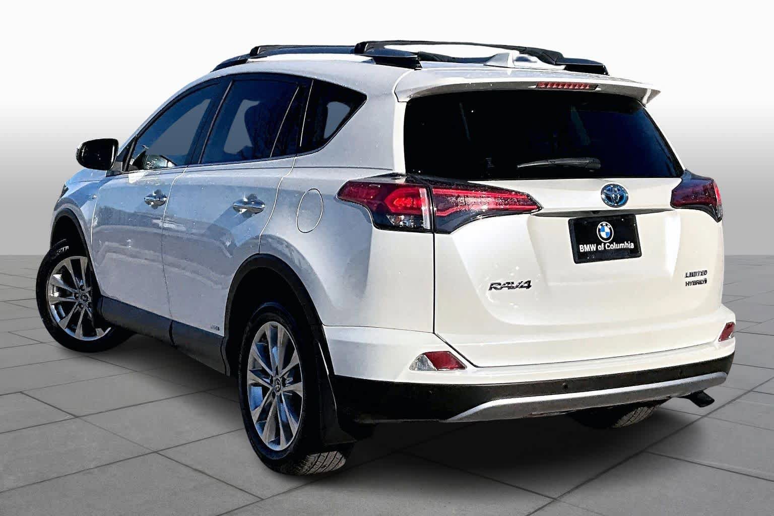 Used 2017 Toyota RAV4 Limited AWD/4WD image 11