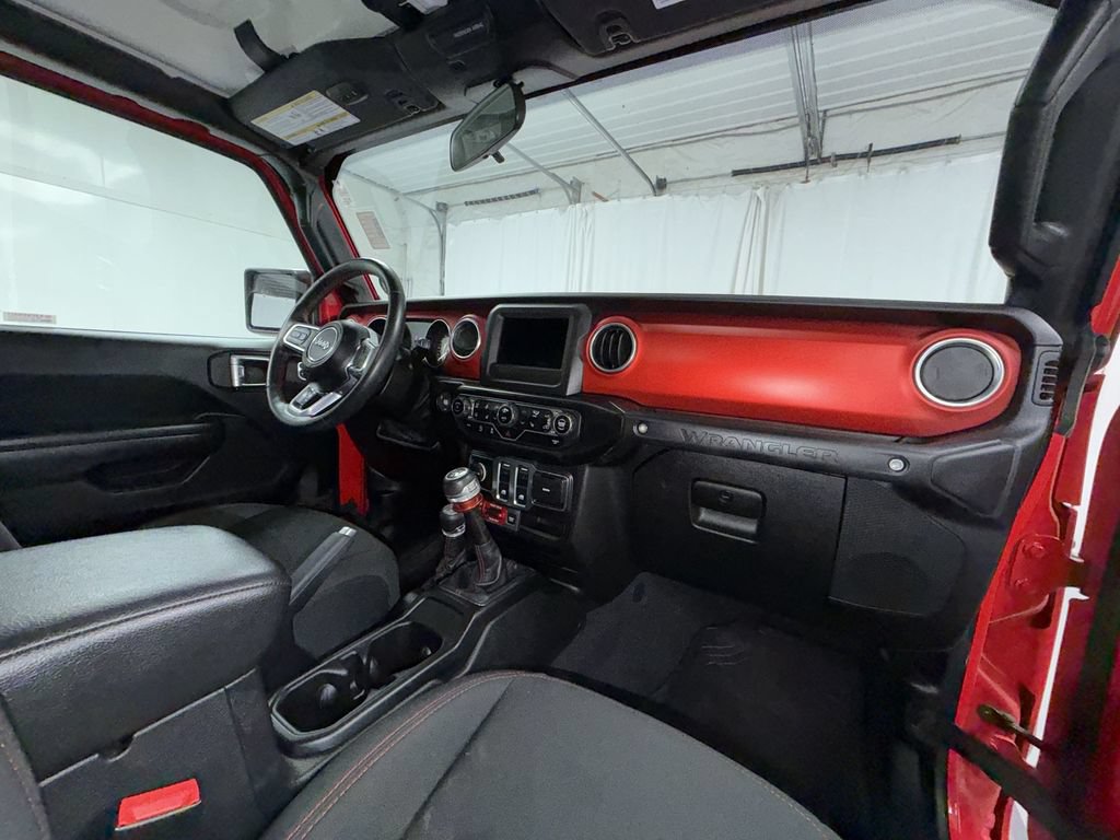 Used 2020 Jeep Wrangler Rubicon w/ Cold Weather Group AWD/4WD image 18