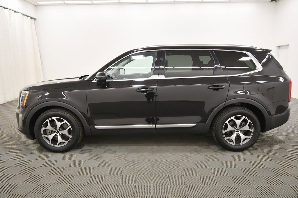 Certified 2022 Kia Telluride EX image 4