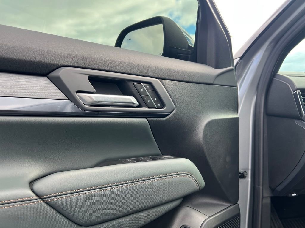 Used 2026 GMC Terrain AT4 w/ Convenience Package III image 14