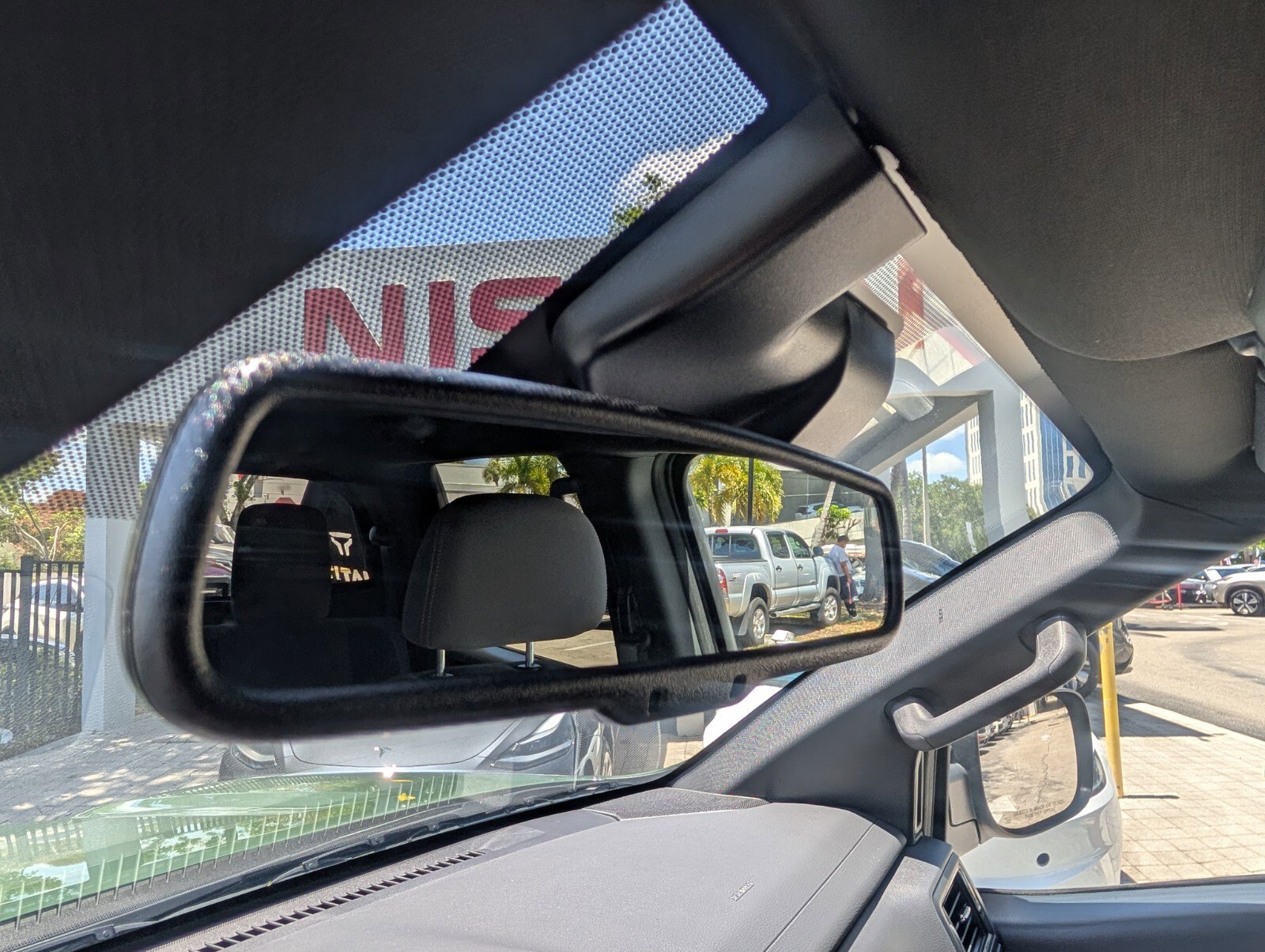 Used 2024 Nissan Titan SV w/ SV Bronze Edition Package RWD image 32