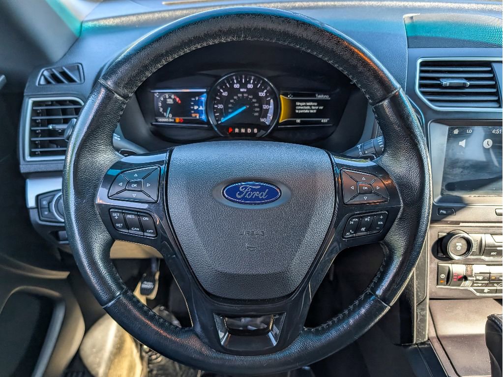 Used 2017 Ford Explorer XLT w/ Equipment Group 202A AWD/4WD image 15