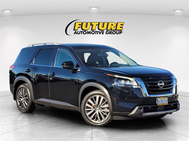 Used 2022 Nissan Pathfinder SL w/ SL Premium Package