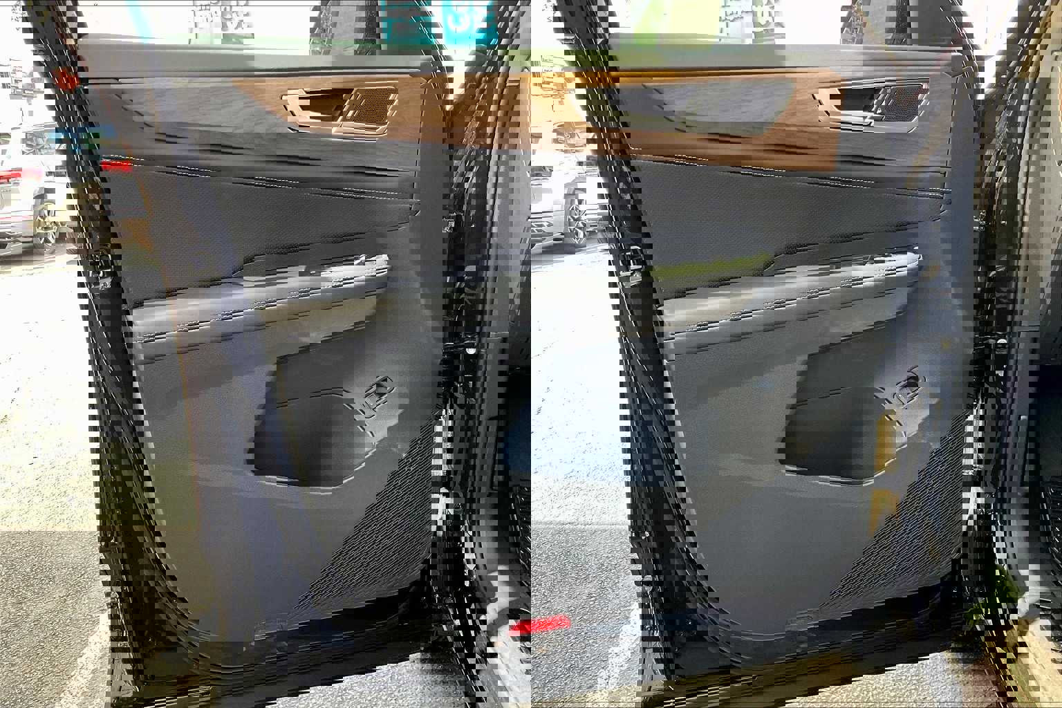 New 2026 Volkswagen Atlas SE image 10