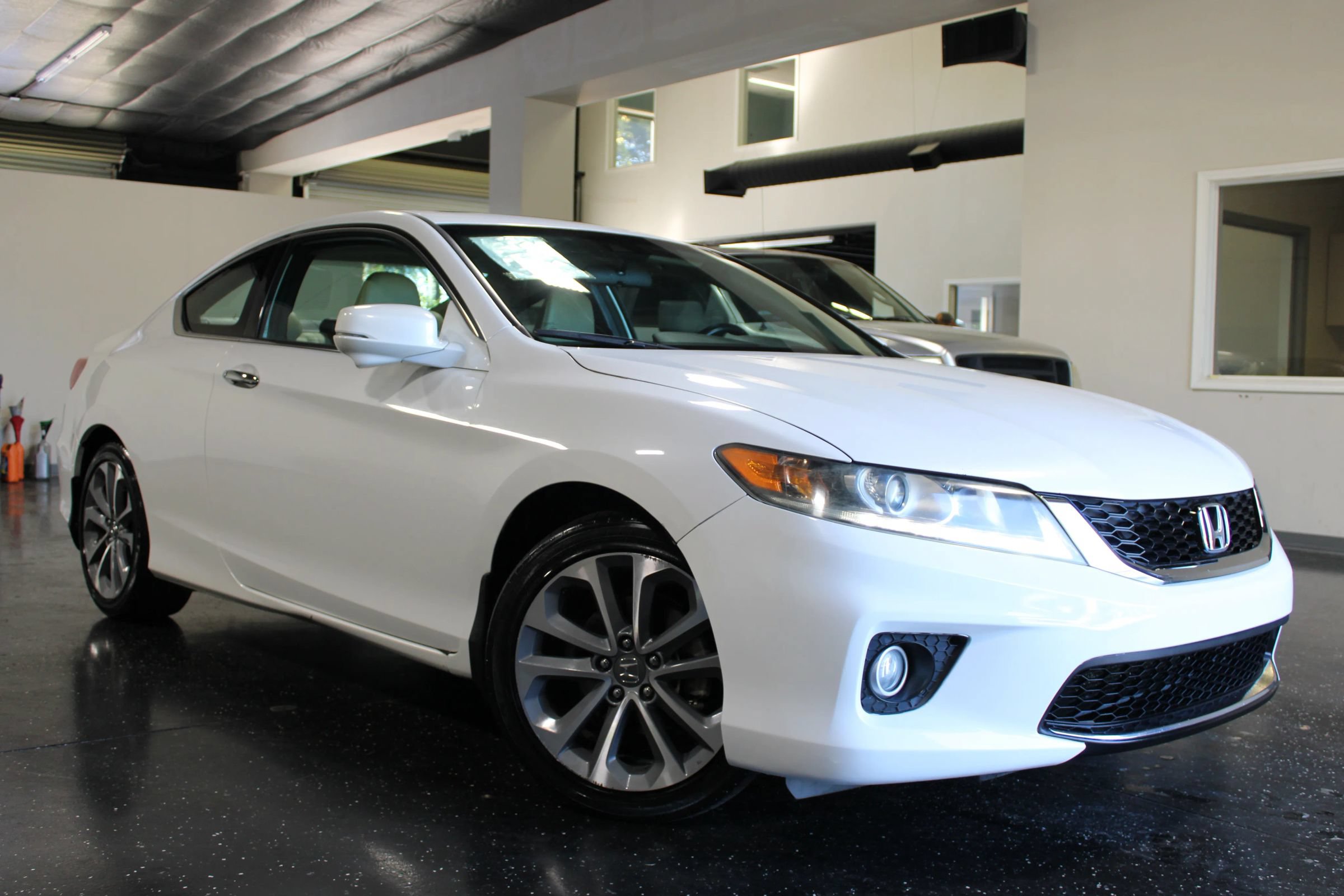 Used 2014 Honda Accord EX-L image 40