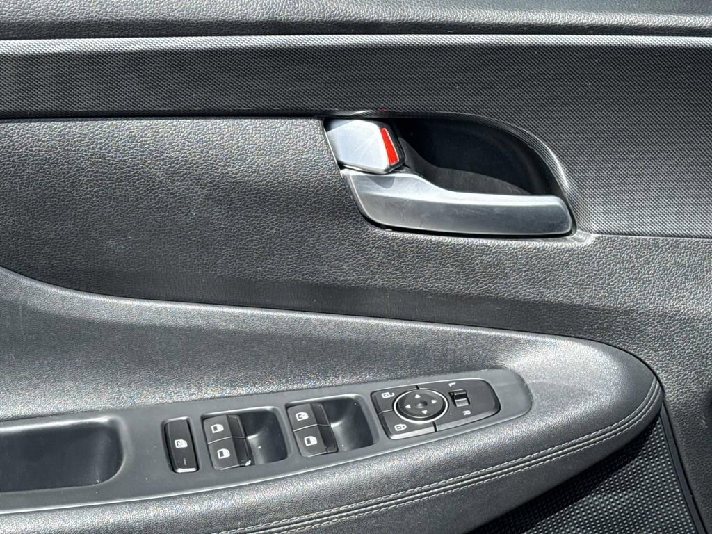 Used 2021 Hyundai Santa Fe SE image 21