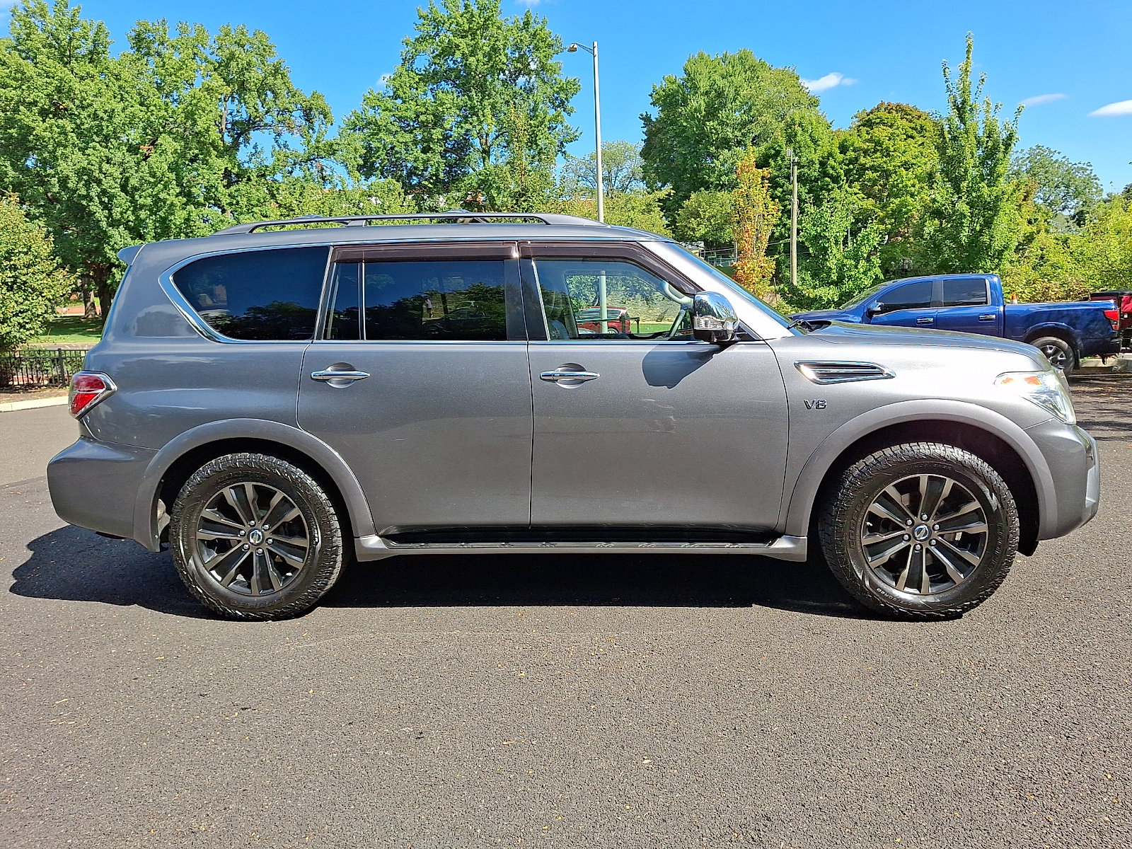 Used 2017 Nissan Armada Platinum AWD/4WD image 7