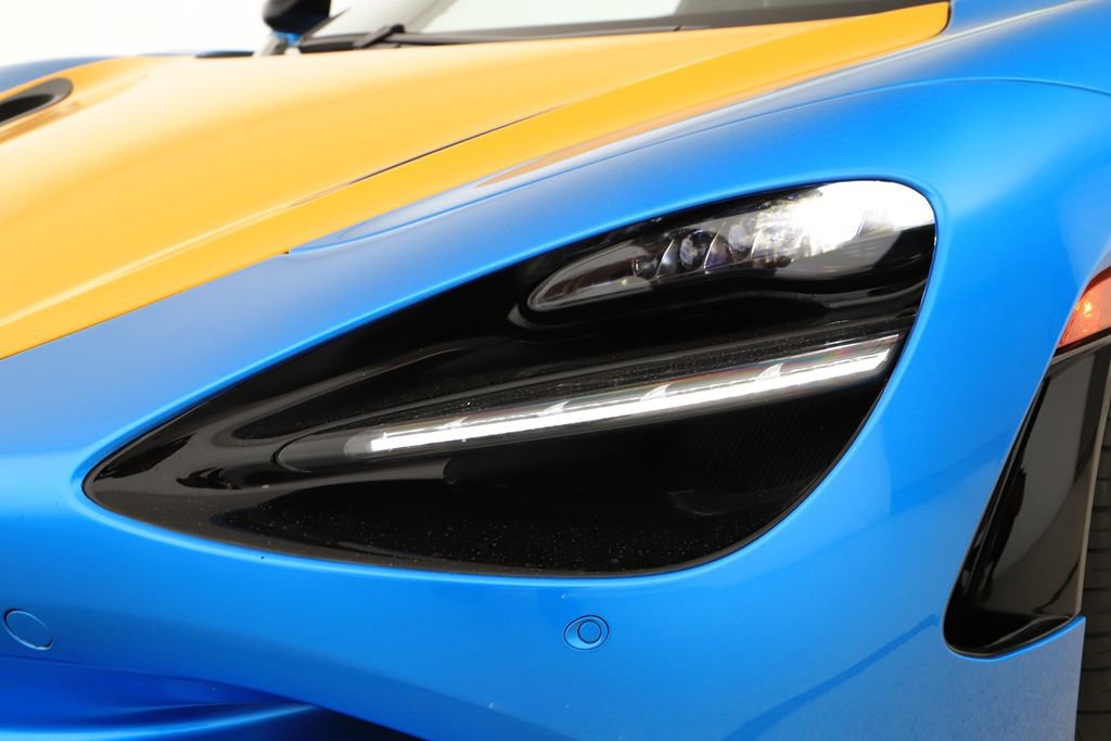 Used 2024 McLaren 750S Spider RWD image 34