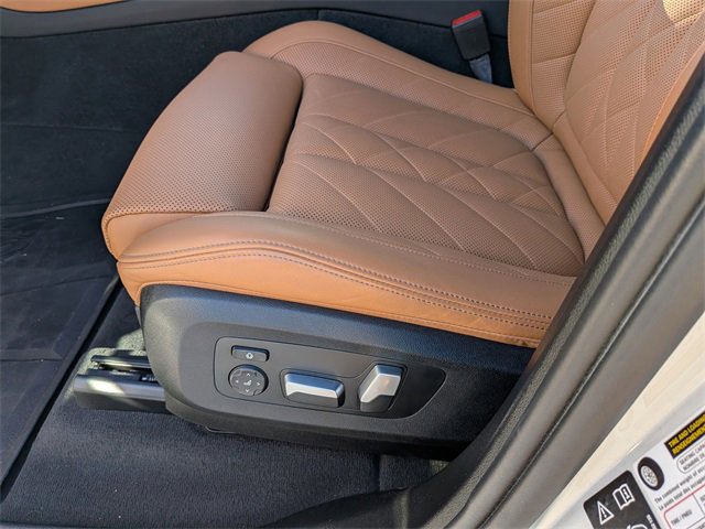 Used 2025 BMW X5 xDrive40i w/ M Sport Package image 23