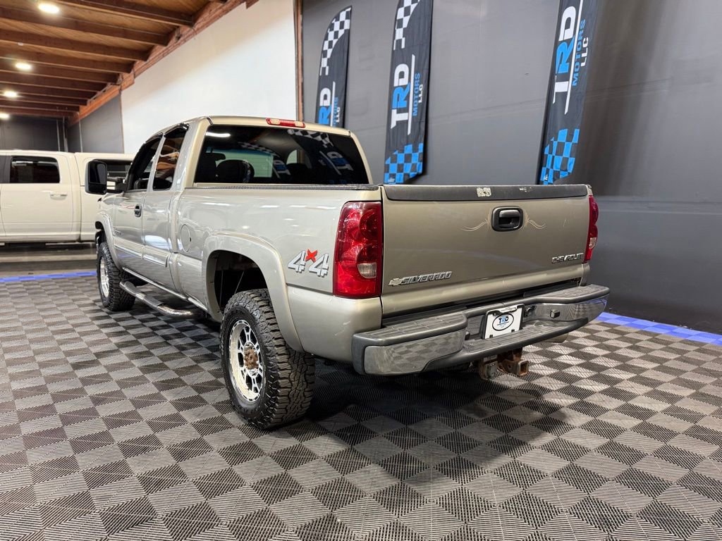 Used 2003 Chevrolet Silverado 2500 LS AWD/4WD image 3
